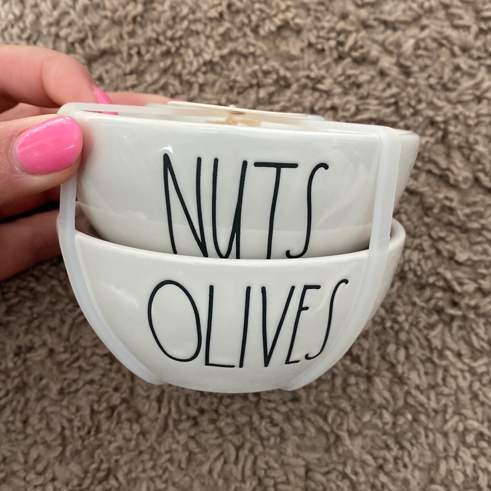 Rae dunn nuts/olives bowls
